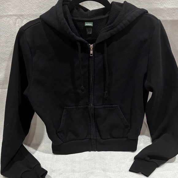 Wild Fable Cropped Black Hoodie with Zip - Picture 5 of 5